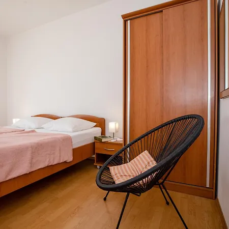 Vesna Apartman